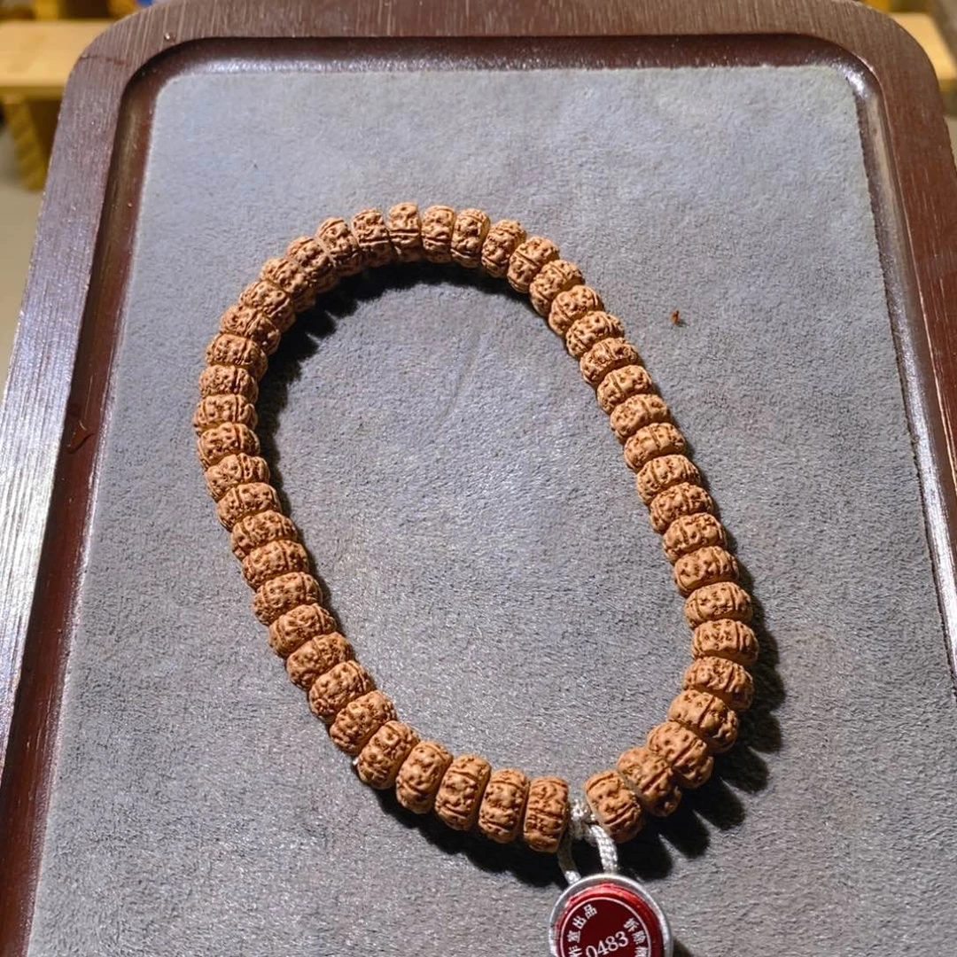 金刚菩提吊坠藏切树王无黄0483