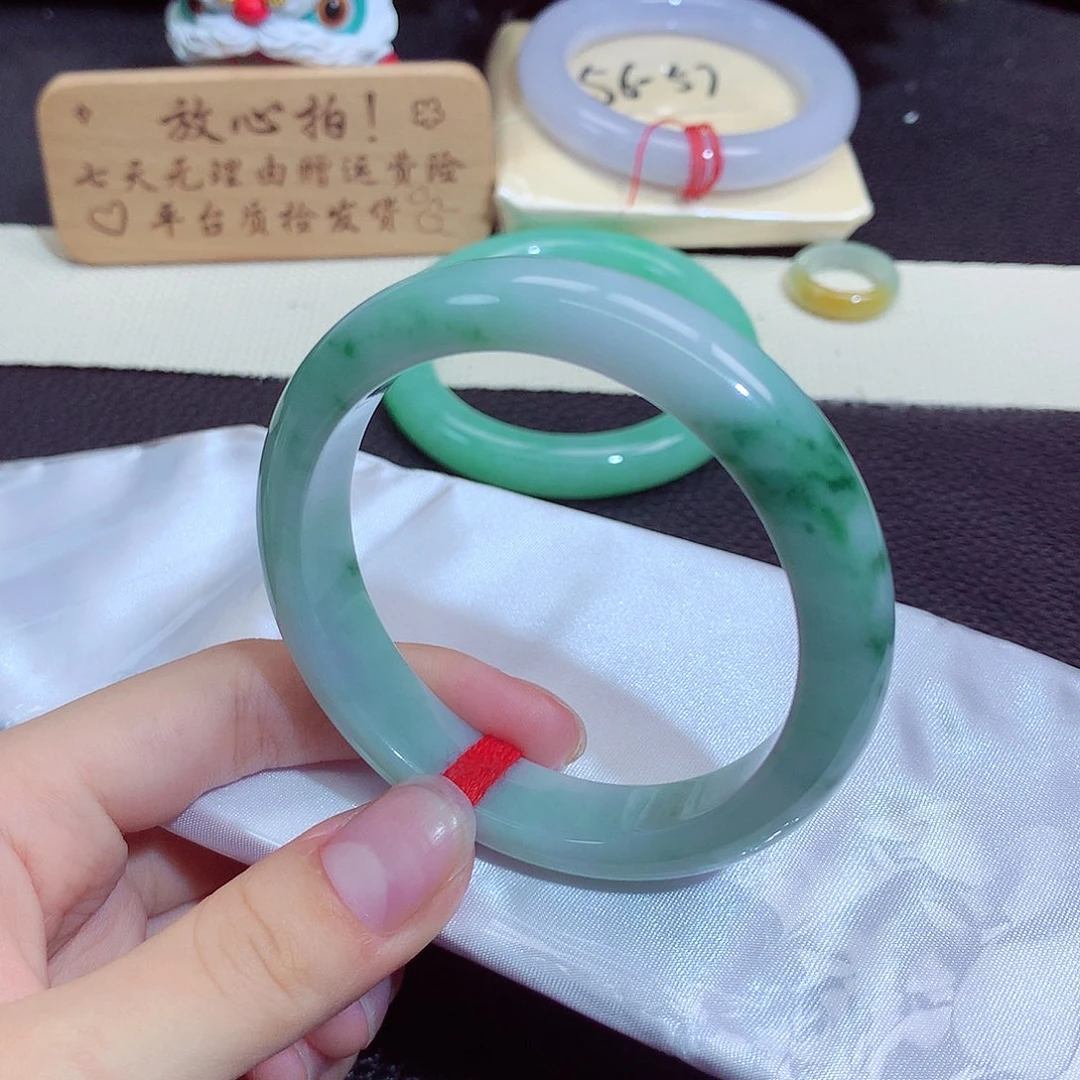 翡翠未镶嵌手镯1202