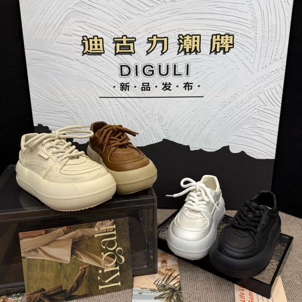 【迪古力】面包鞋女2025新款百搭轻便增高厚底大头休闲运动单鞋妃