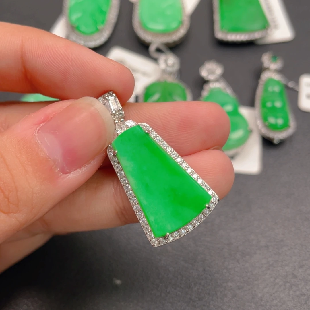 翡翠银S925镶嵌颈饰