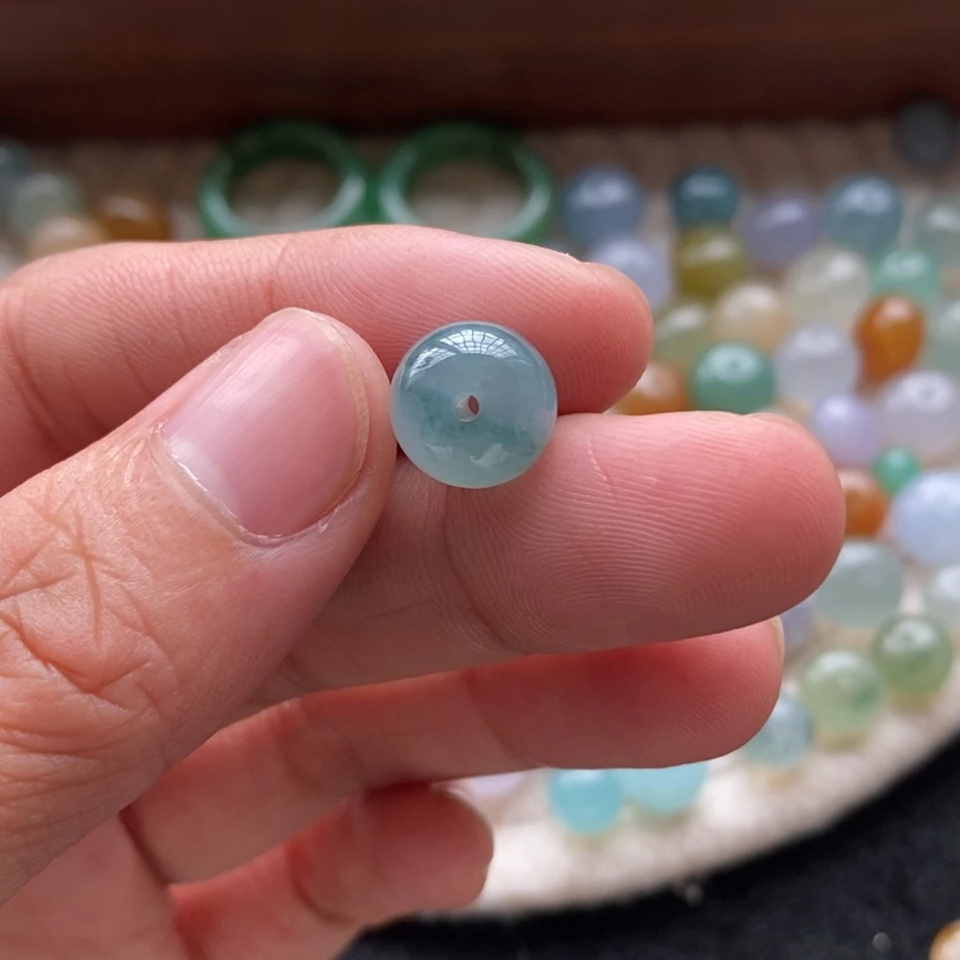 翡翠散珠多****?10.1×8天然翡翠A货散珠