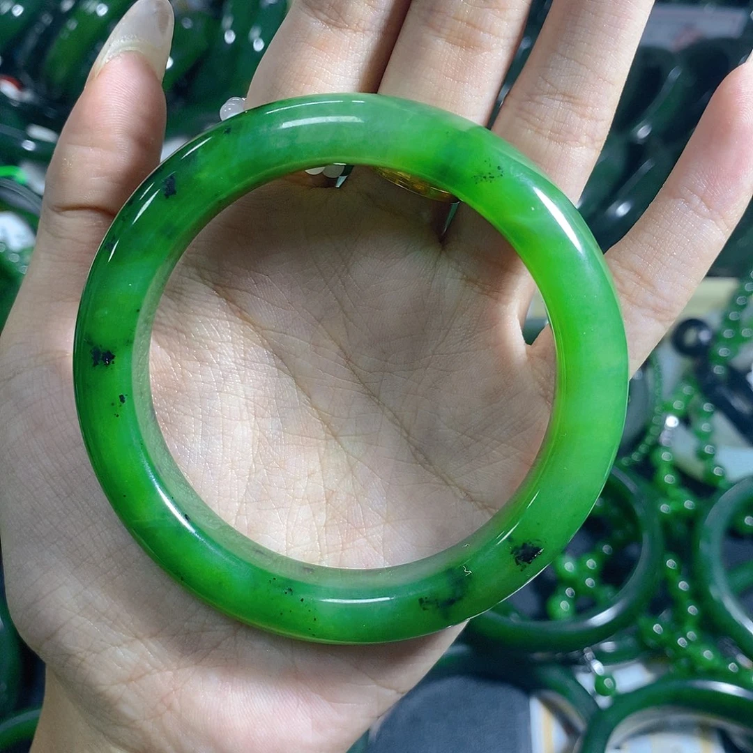 丰***玲未镶嵌手链和田玉（糖玉）