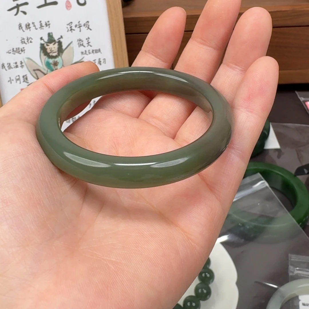 和田玉未镶嵌颈饰251217回流54.4