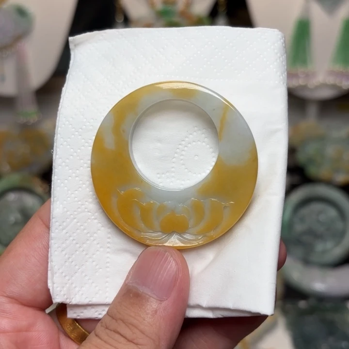 颈饰未镶嵌翡翠吊坠
