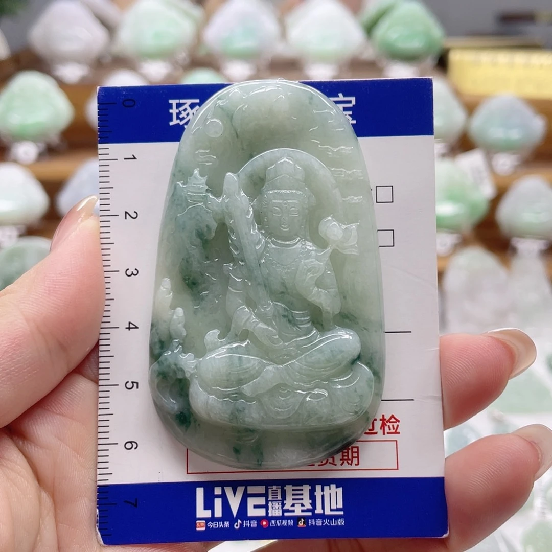 颈饰未镶嵌翡翠虚空藏