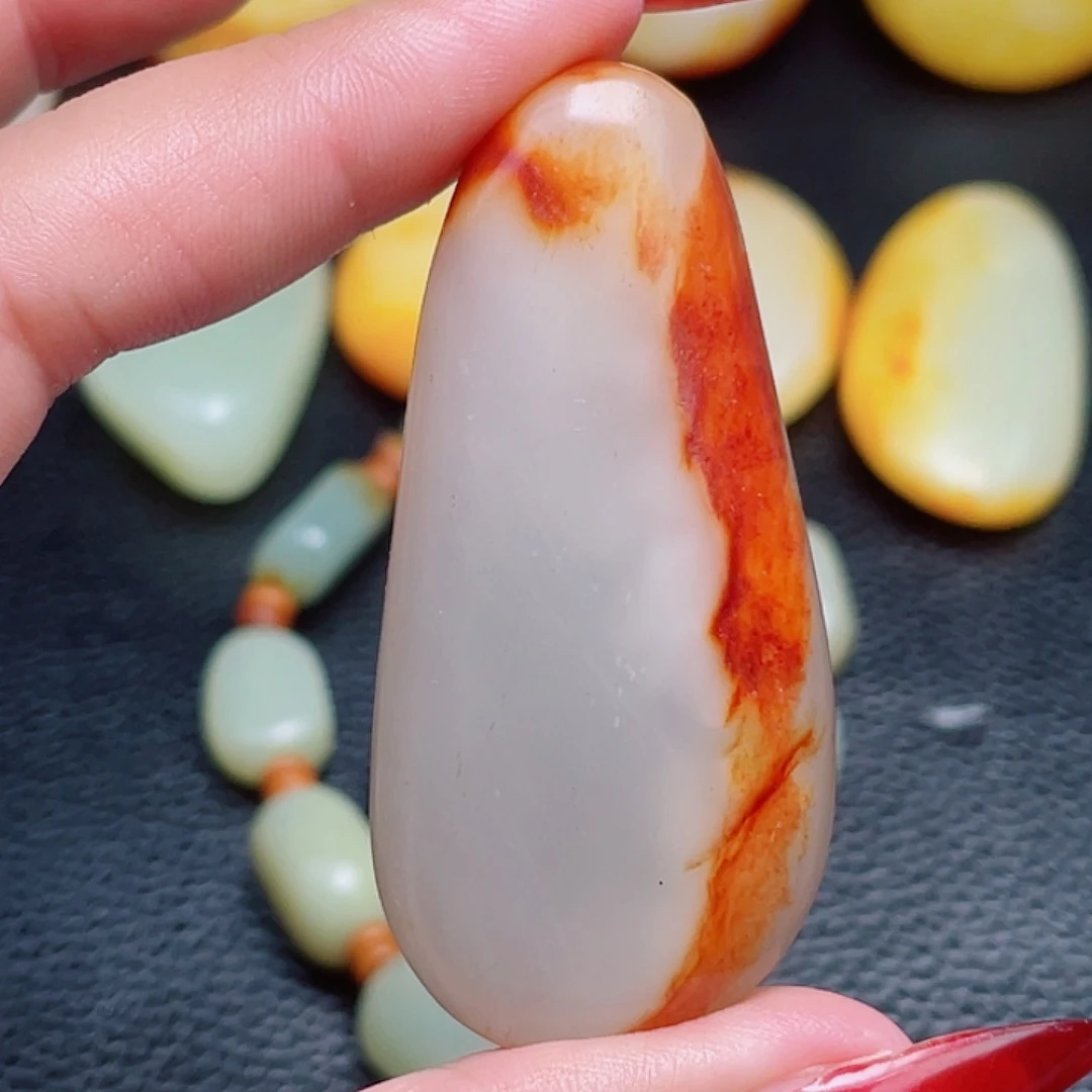 和田玉未镶嵌珠宝奇石