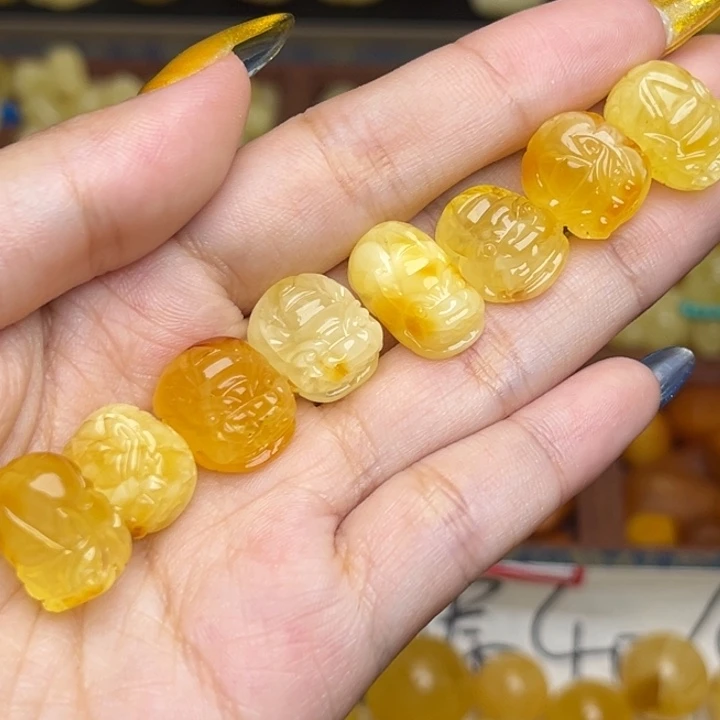 蜜蜡未镶嵌珠宝奇石瑕疵放漏满蜡貔貅吊坠多样性发一