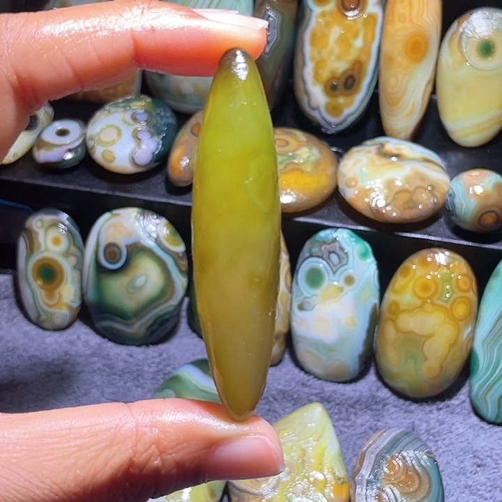 玛瑙/玉髓珠宝奇石未镶嵌