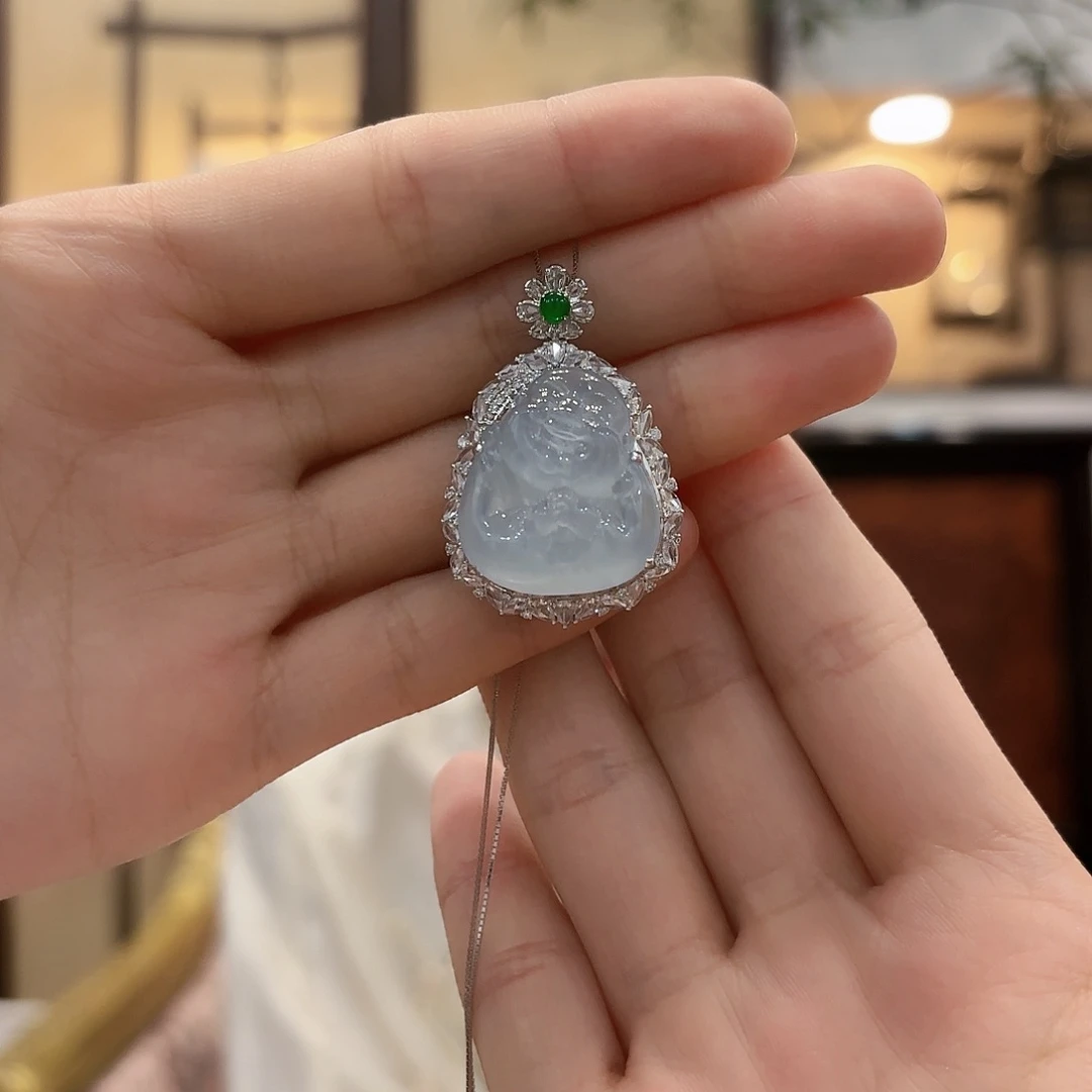 吊坠(赠链)18K金镶嵌翡翠