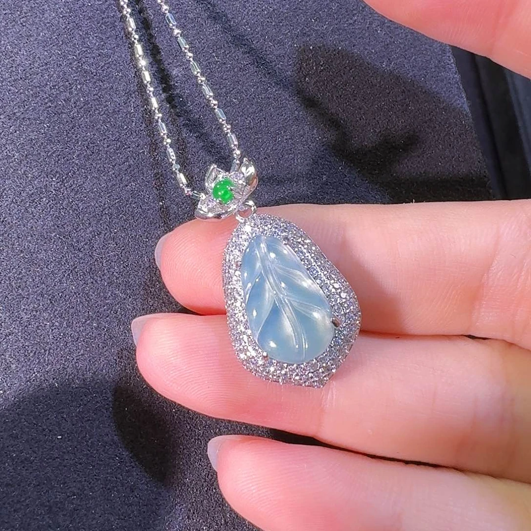 翡翠未镶嵌吊坠(不含链)铁****琵琶叶