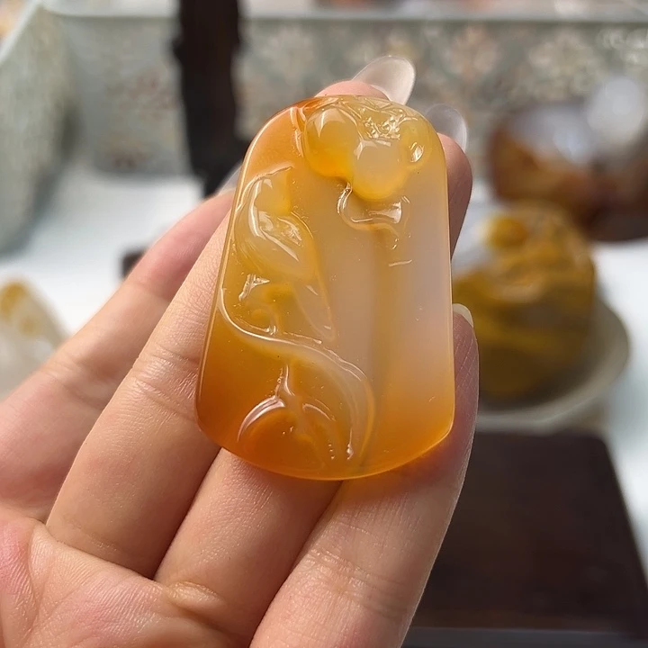 玛瑙/玉髓颈饰未镶嵌
