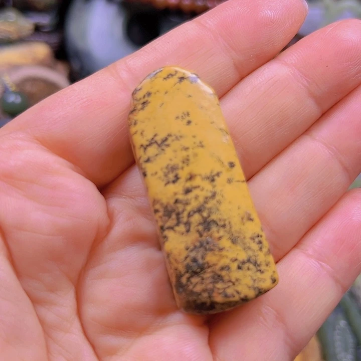 岫岩河磨玉（透闪石质玉）未镶嵌吊坠(不含链)