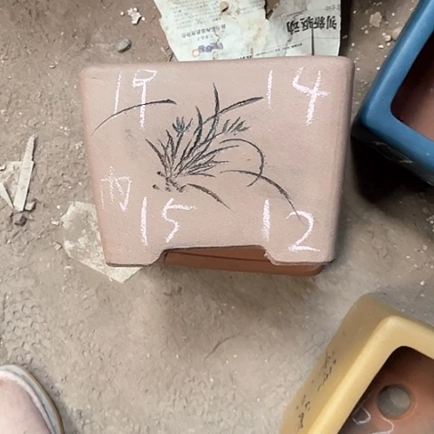 紫砂花盆四方盆一个