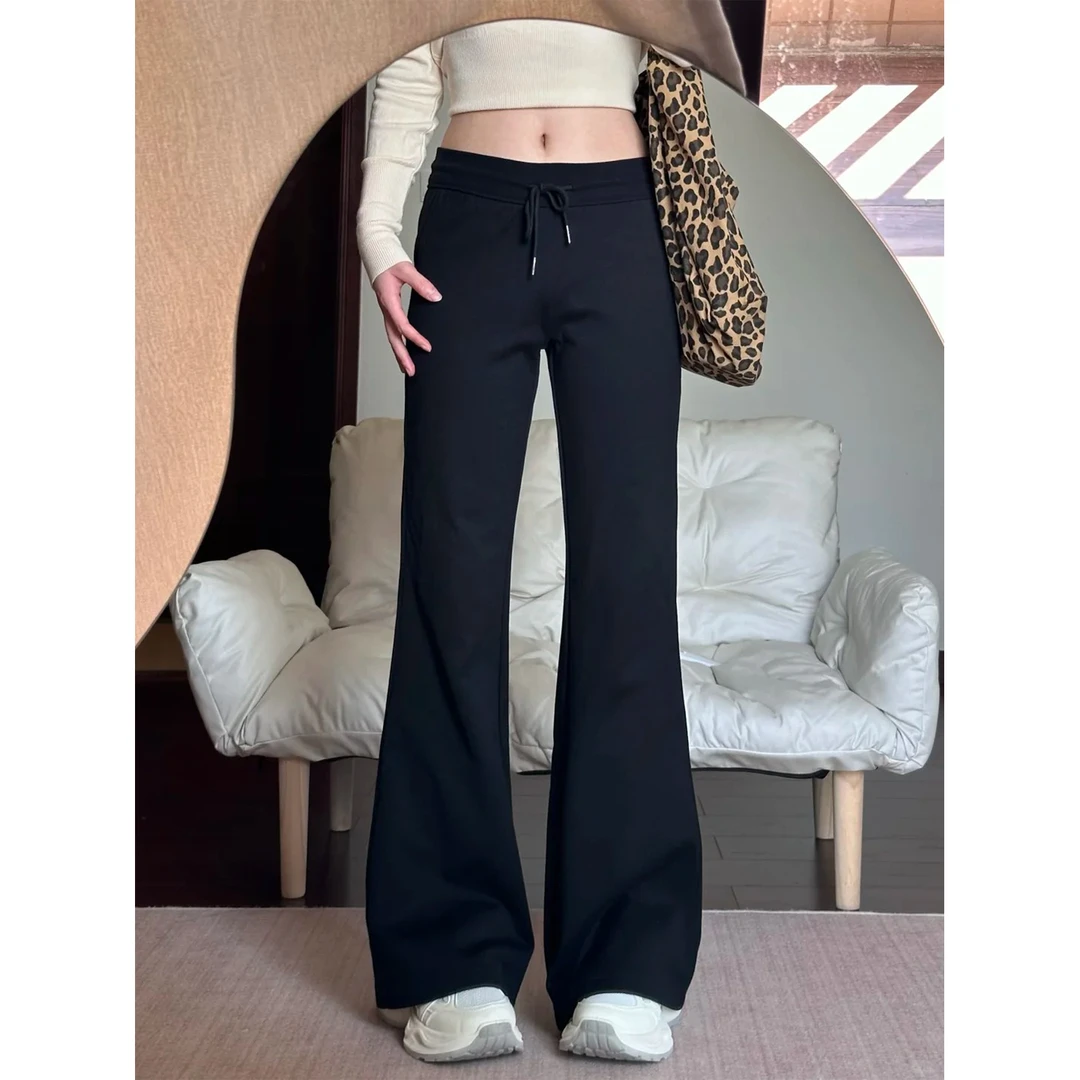 简约黑色微喇卫裤女2025秋季大码胖mm梨型身材高腰直筒微喇休闲裤