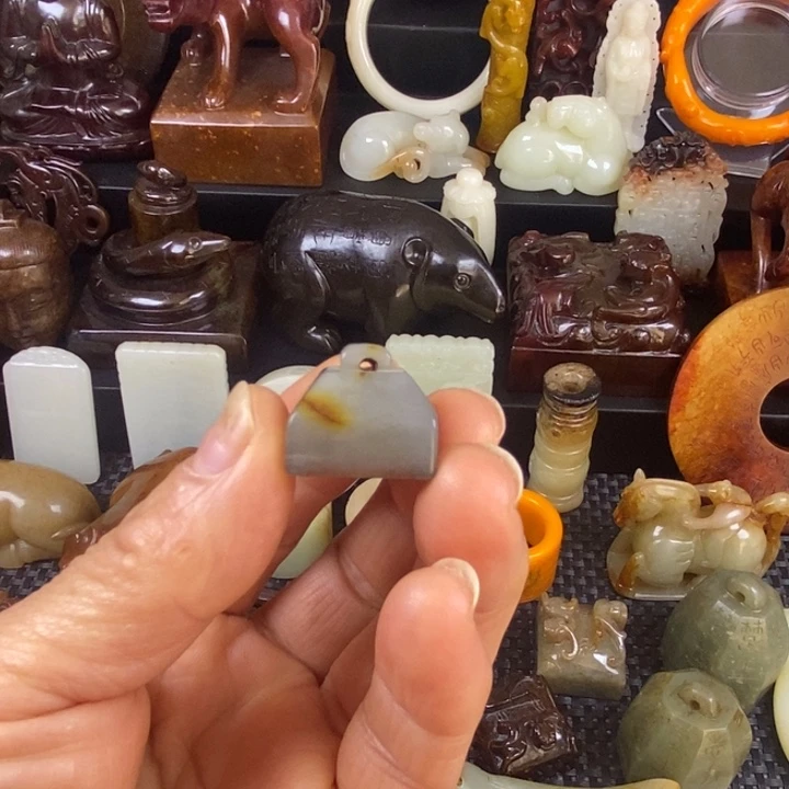 颈饰未镶嵌和田玉用****3