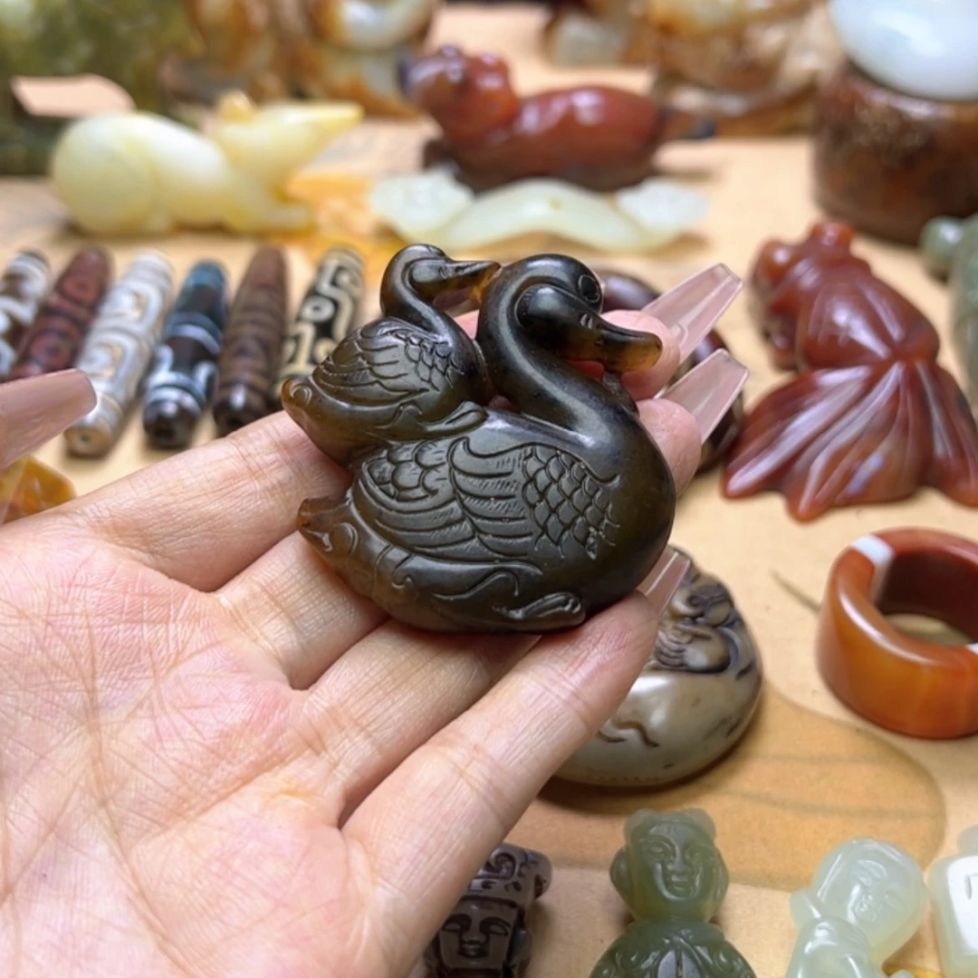 【闪购商品】蛇纹石玉颈饰未镶嵌