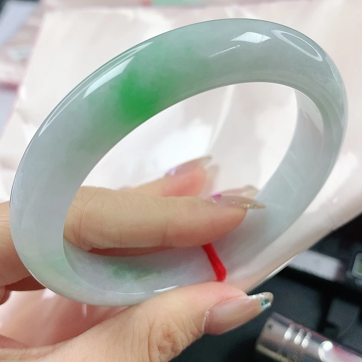未镶嵌手镯翡翠，850