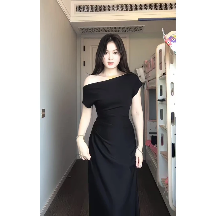 高级感纯欲短袖斜肩开叉连衣裙气质显瘦修身时尚气质一字肩长裙子