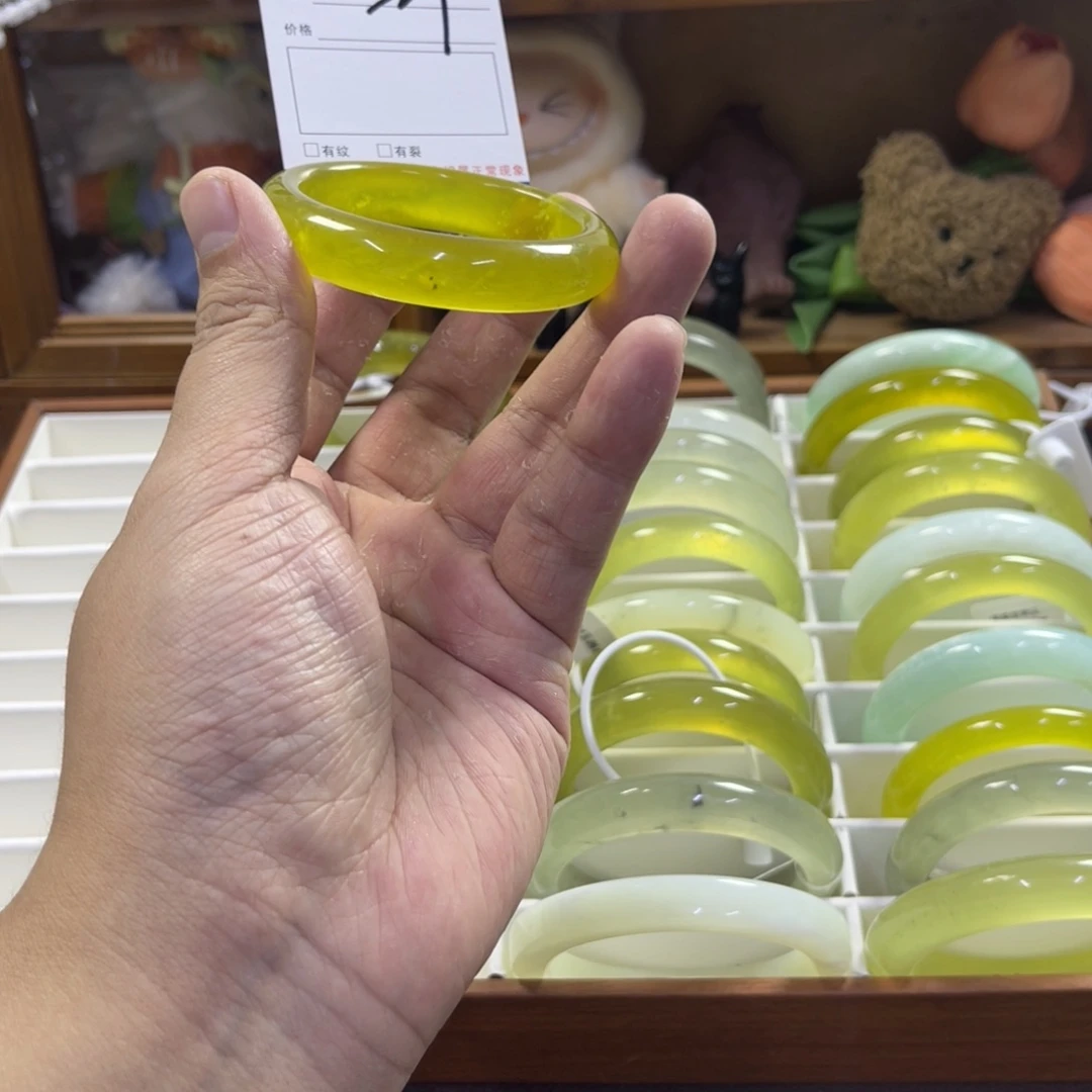 蛇纹石玉未镶嵌手镯341