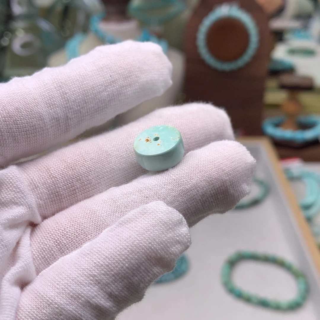 绿松石配饰未镶嵌