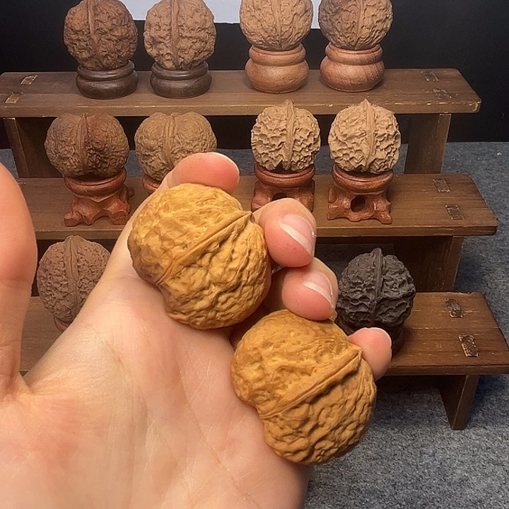 文玩核桃吊坠z金马蹄39mm