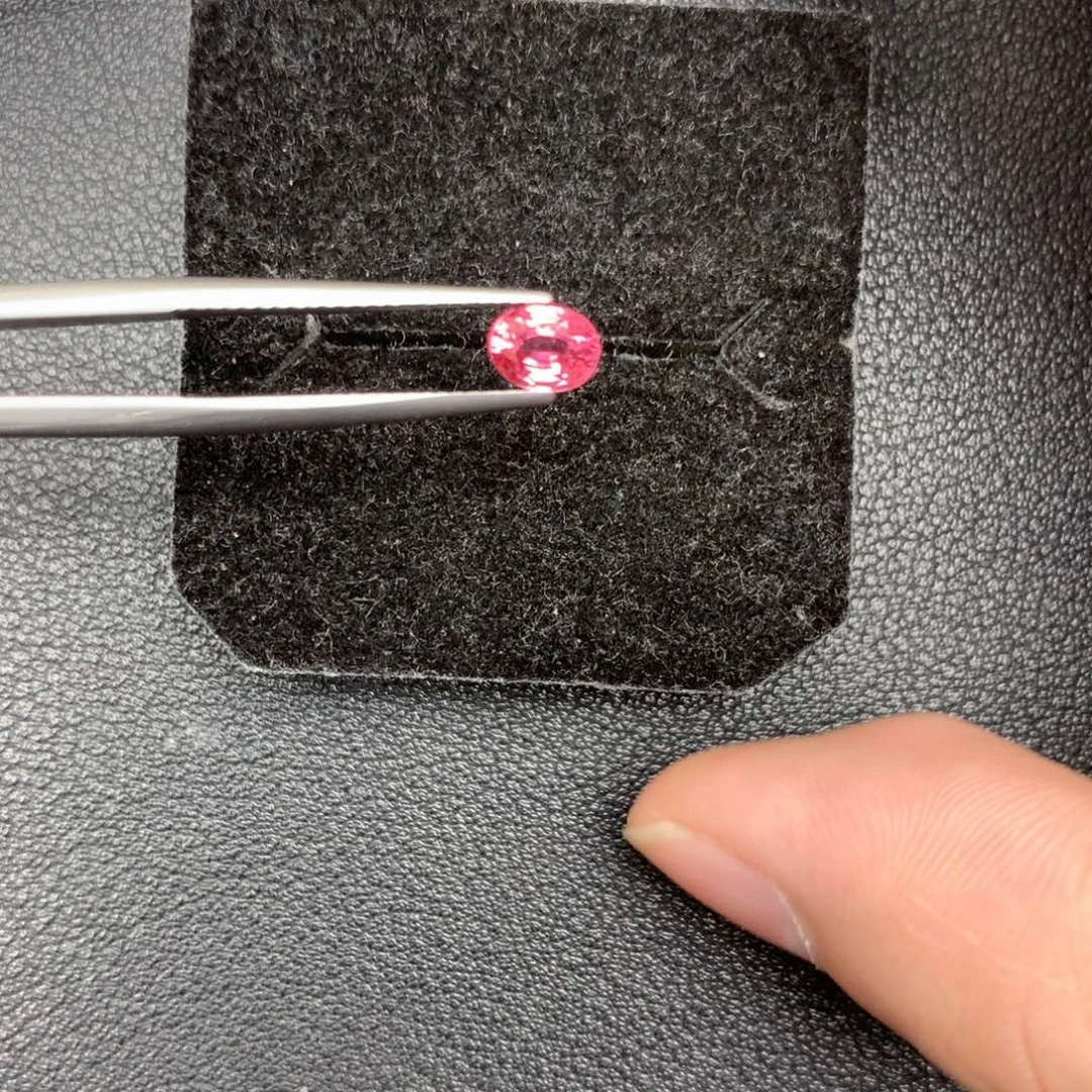 裸石尖晶石莲花色马亨盖0.81ct