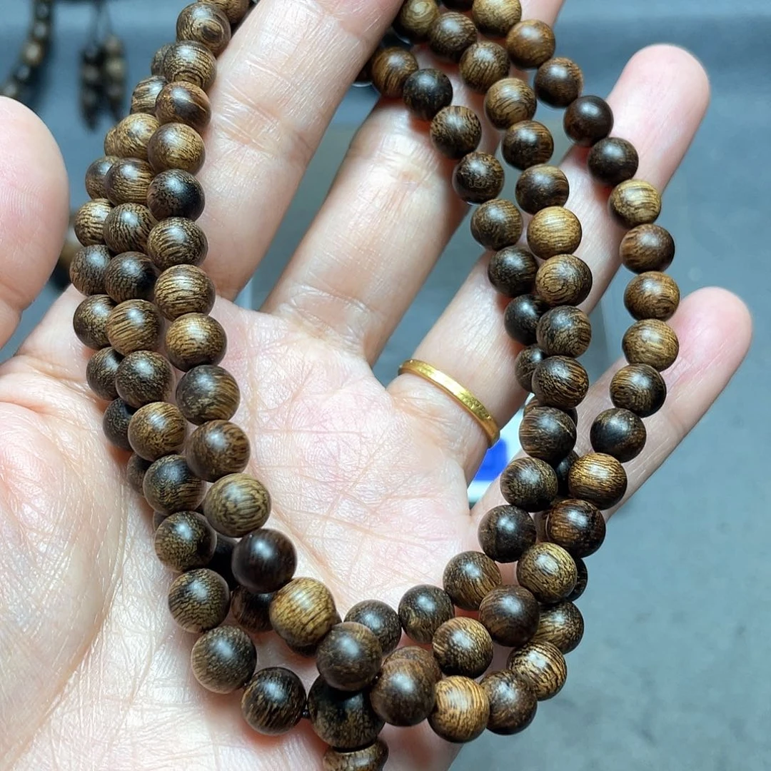 沉香手串白棋瘤疤0.6