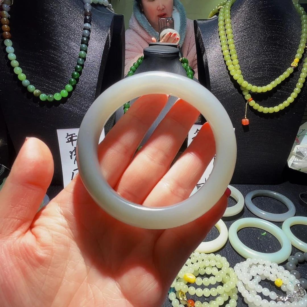 未镶嵌手镯和田玉青海60圈口