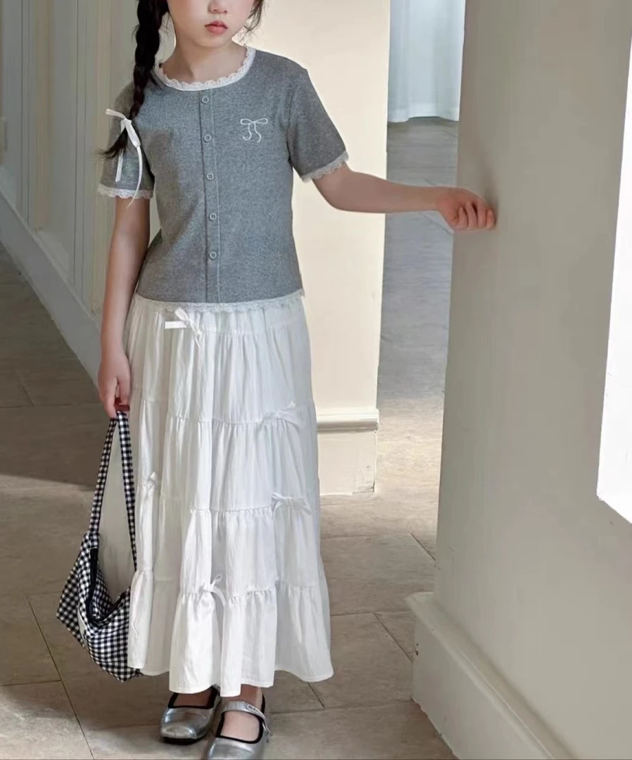 2025女童夏款白色半裙两件套、针织辣妹T