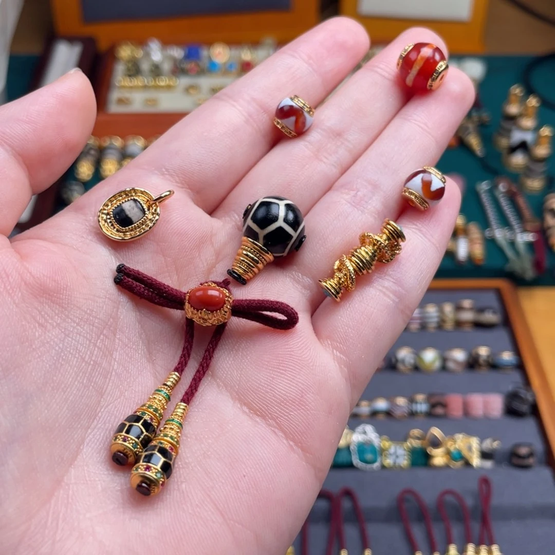 吊坠柏香籽/百香籽?**莹