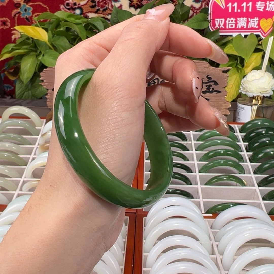 和田玉未镶嵌手镯和田碧玉手镯