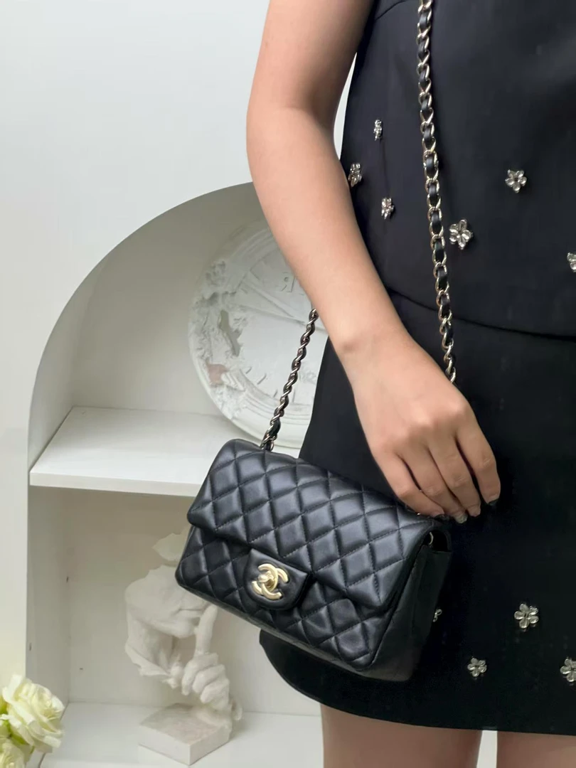99新 Chanel/香奈儿 cf大mini黑金羊/99新/优选