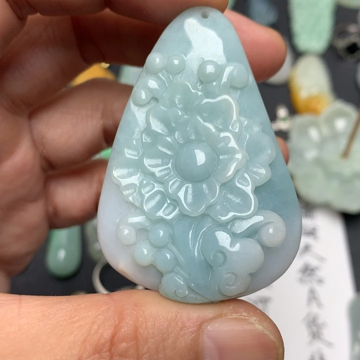 翡翠未镶嵌颈饰天然A货翡翠