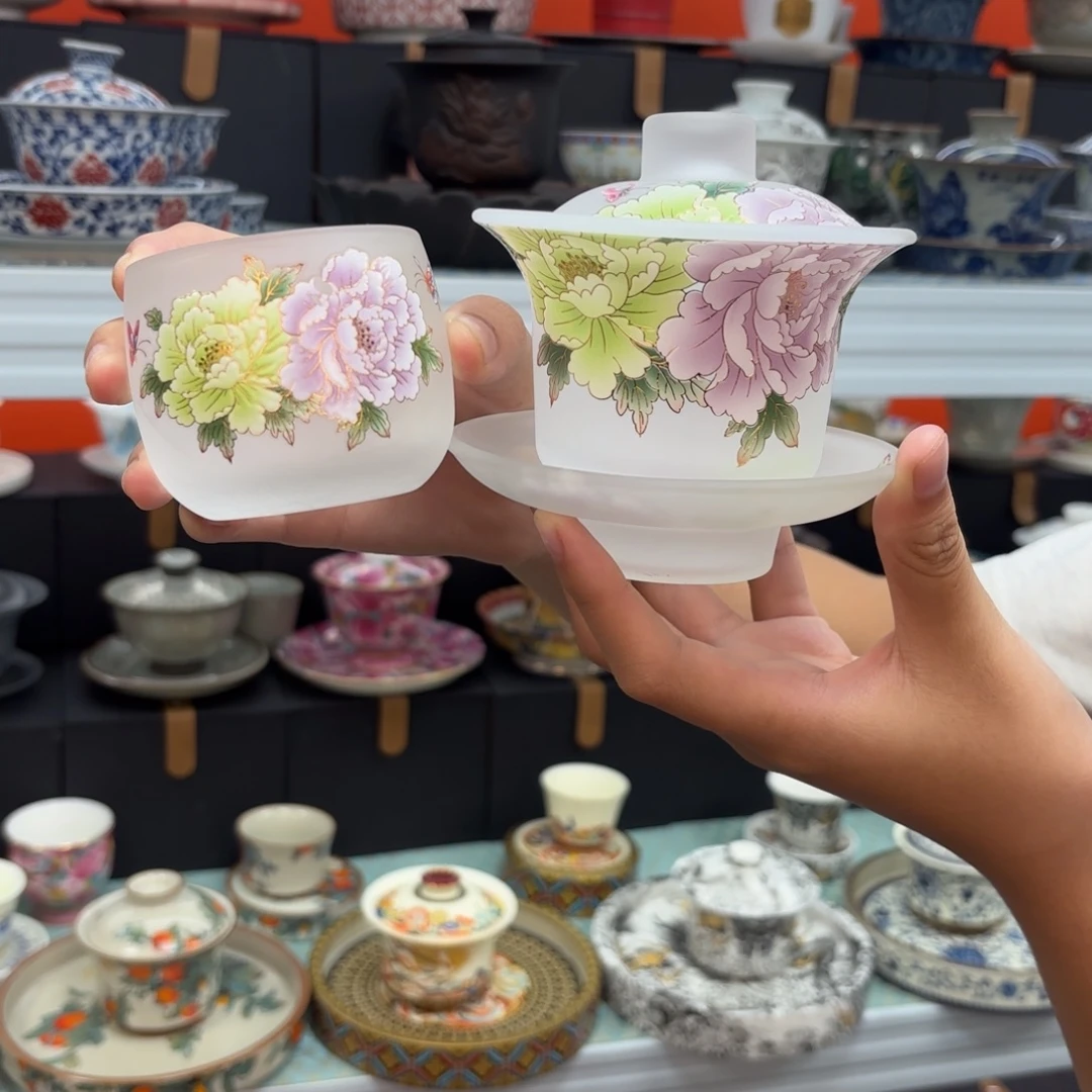 悬停车辆和行人通行安全隐患