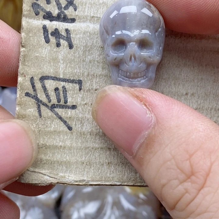颈饰未镶嵌硅化珊瑚(珊瑚玉)另**蓝小