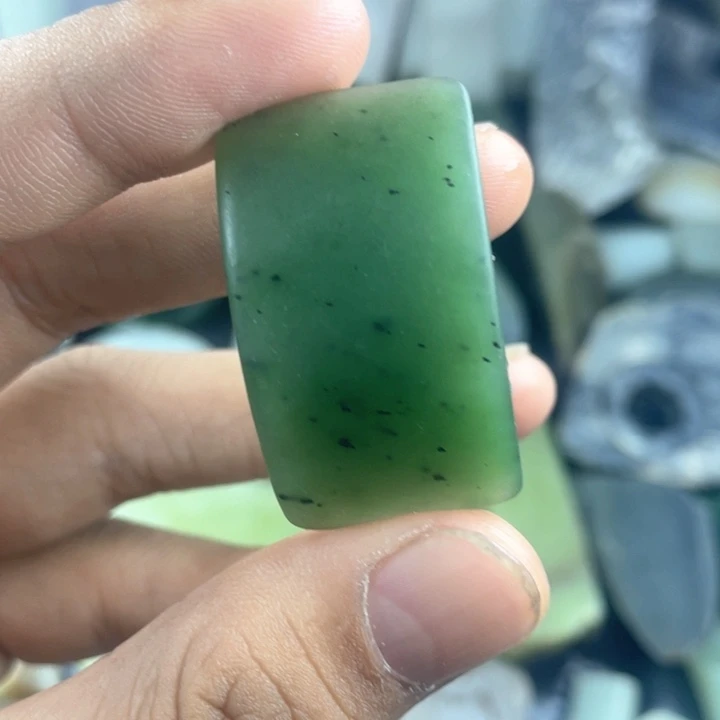 和田玉（碧玉）未镶嵌颈饰