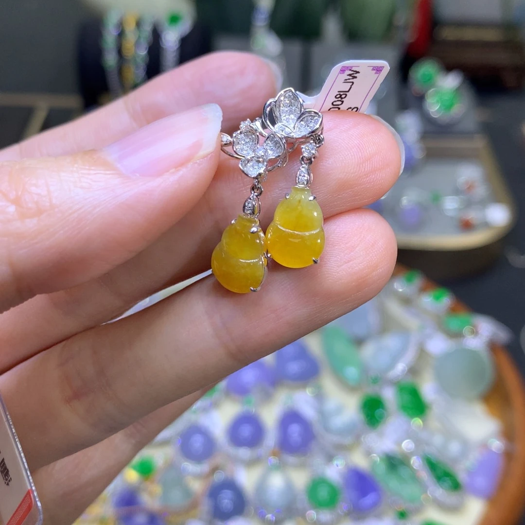 翡翠18K金镶嵌颈饰翡翠吊坠项链