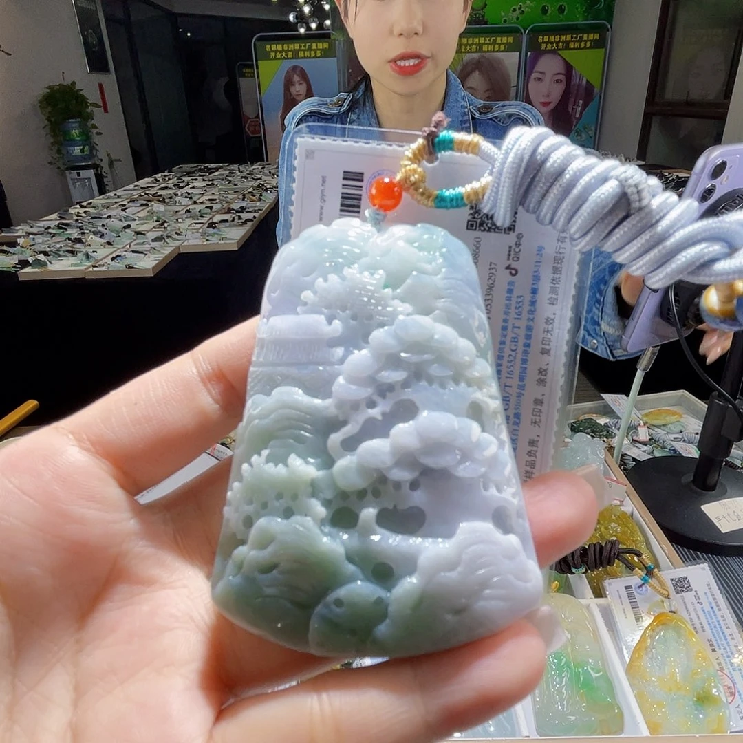 颈饰未镶嵌翡翠一个