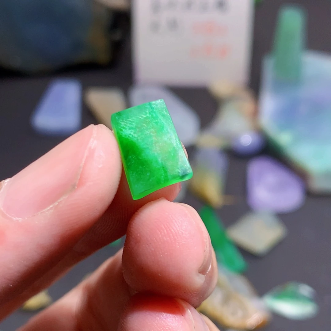 未镶嵌定制翡翠翡翠