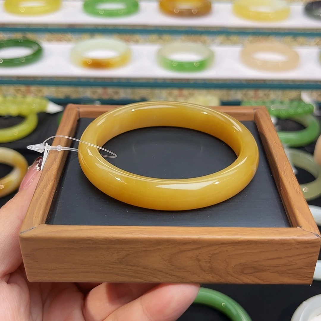 未镶嵌手镯和田玉-纯糖手镯～捡漏啦！