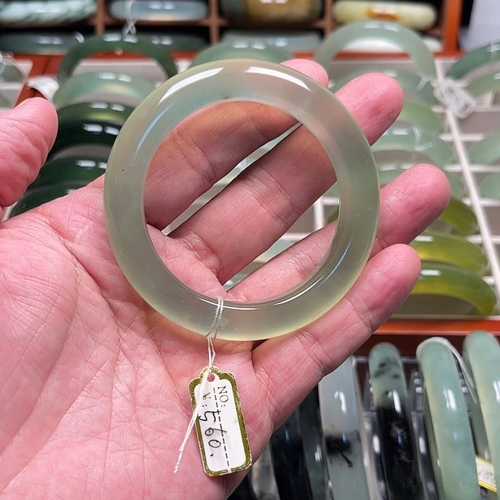 岫玉未镶嵌手镯岫玉