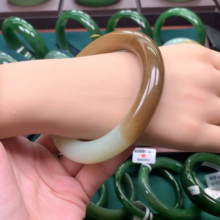 未镶嵌手镯和田玉52.53