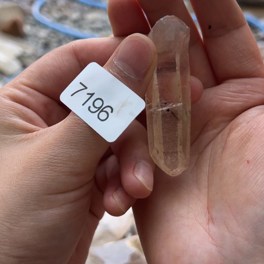 【闪购商品】未镶嵌水晶大型摆件（非配饰）多样性发其一