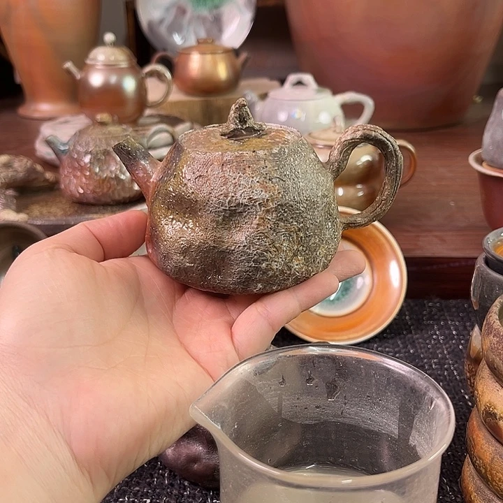 手捏重工老味精品柴烧壶