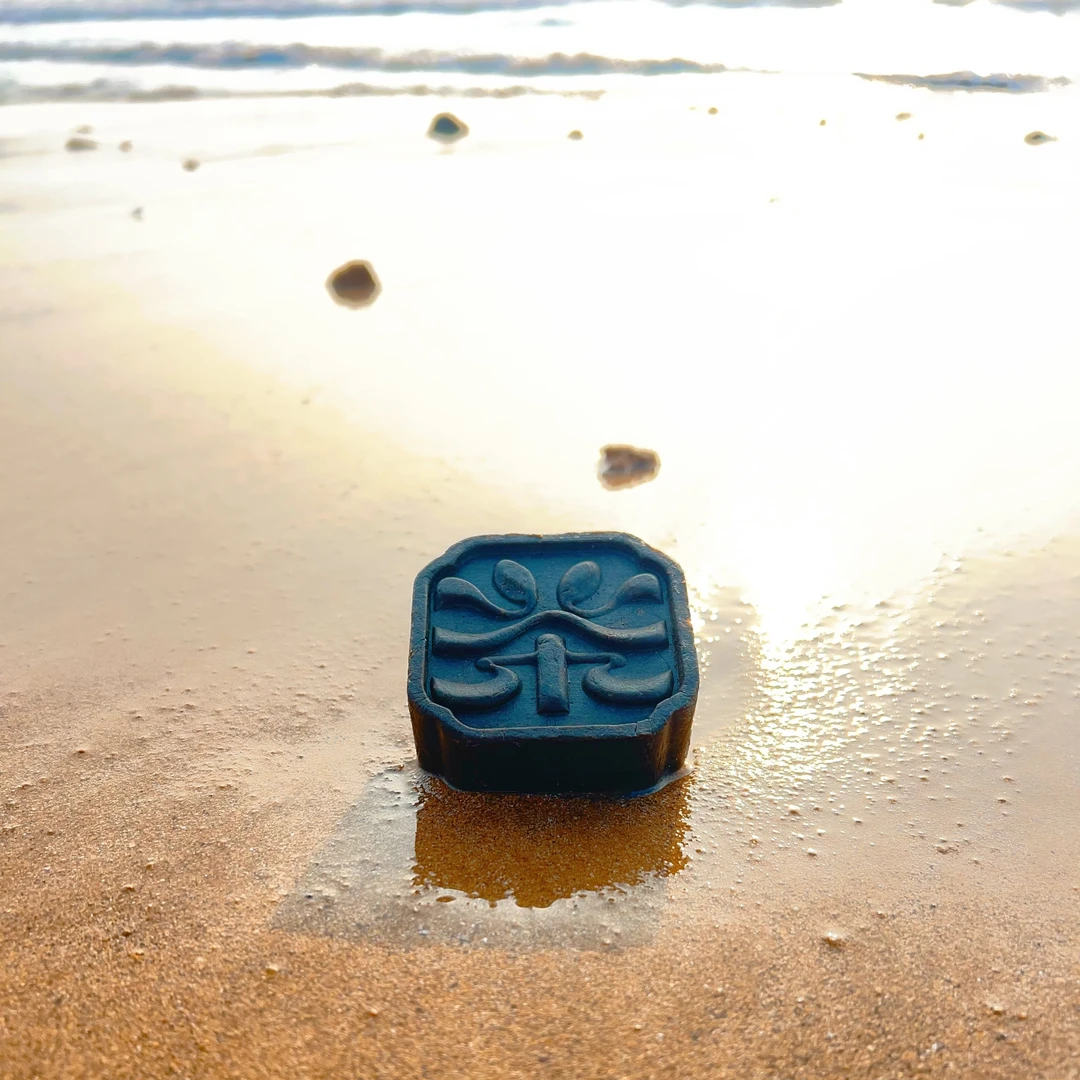 茶多酚金银花洗发皂 150克专拍链接