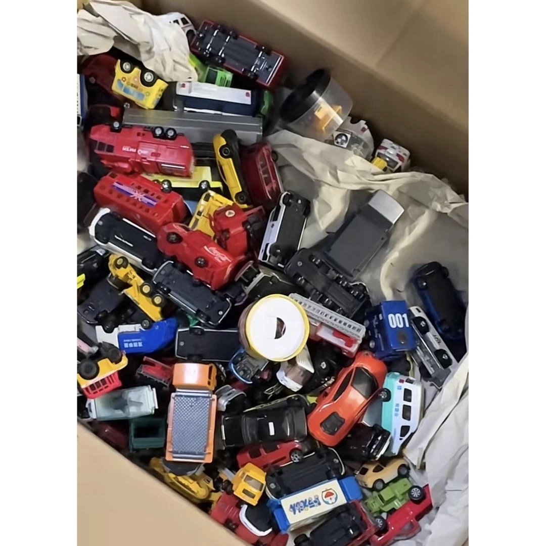 合金工程车玩具礼盒重工细节滑行钻地车等多种车型