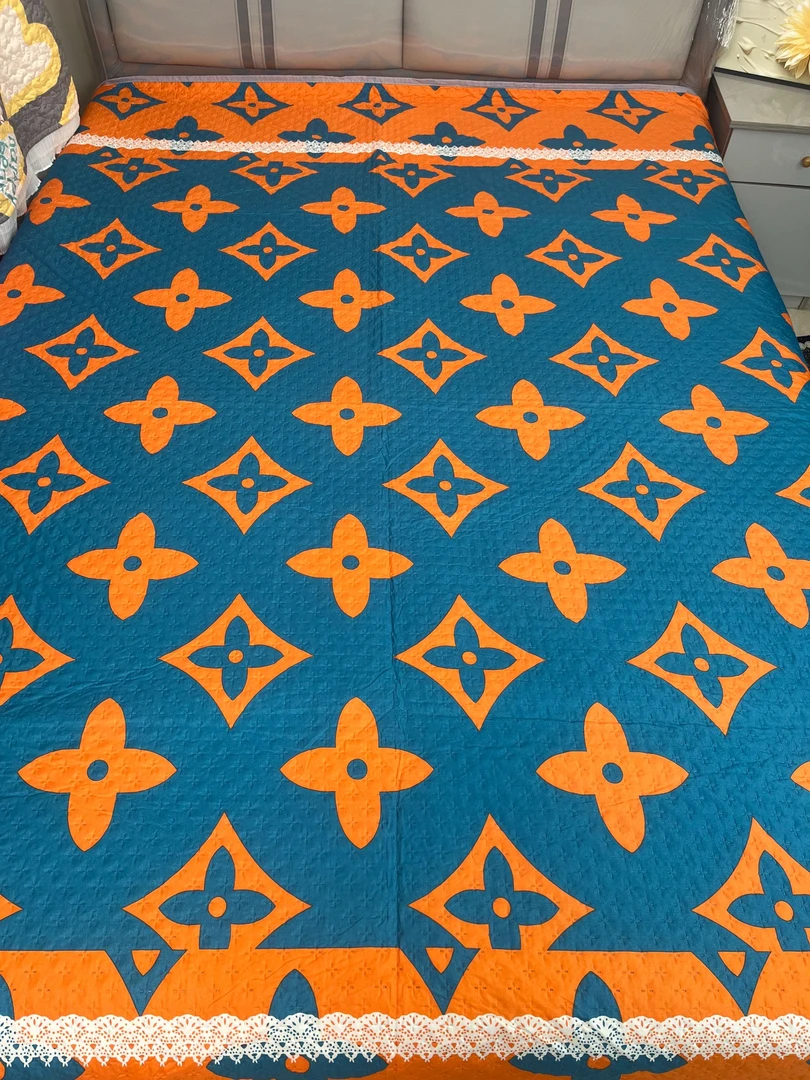 （四叶草）多功能 四季款 防滑床盖 195*225±5cm