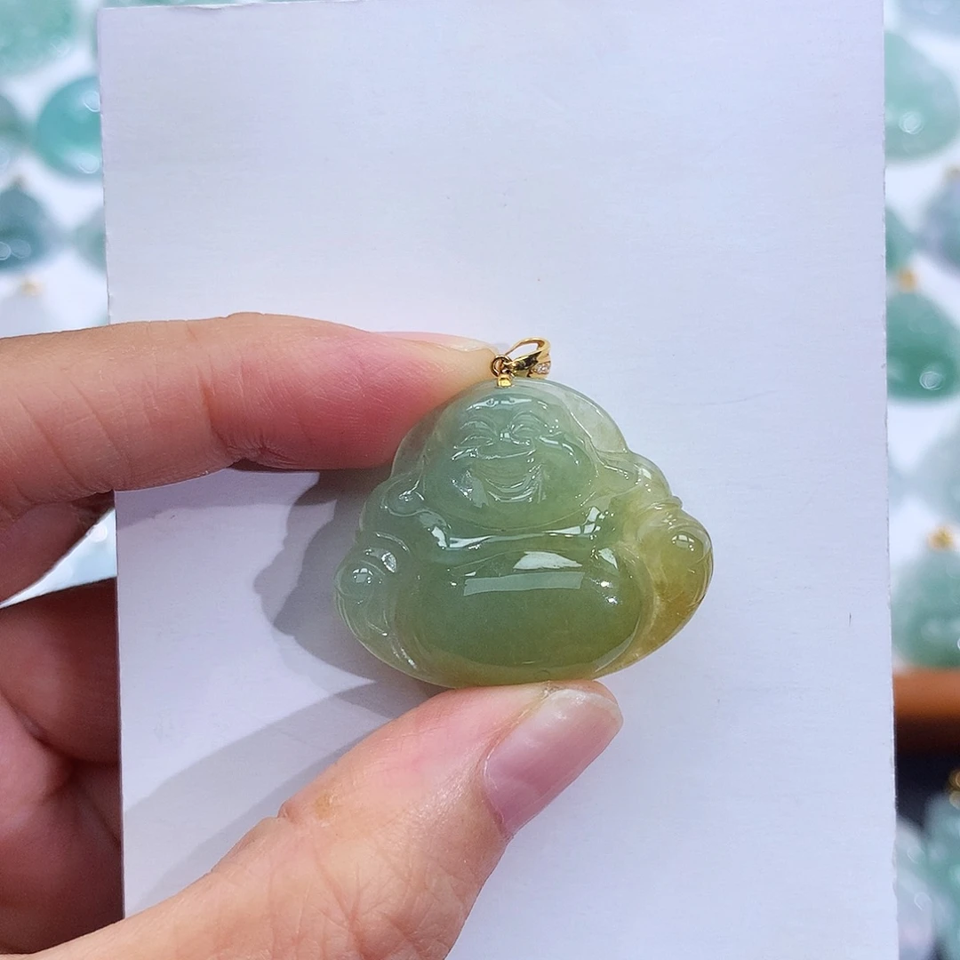 翡翠18K金镶嵌颈饰翡翠吊坠