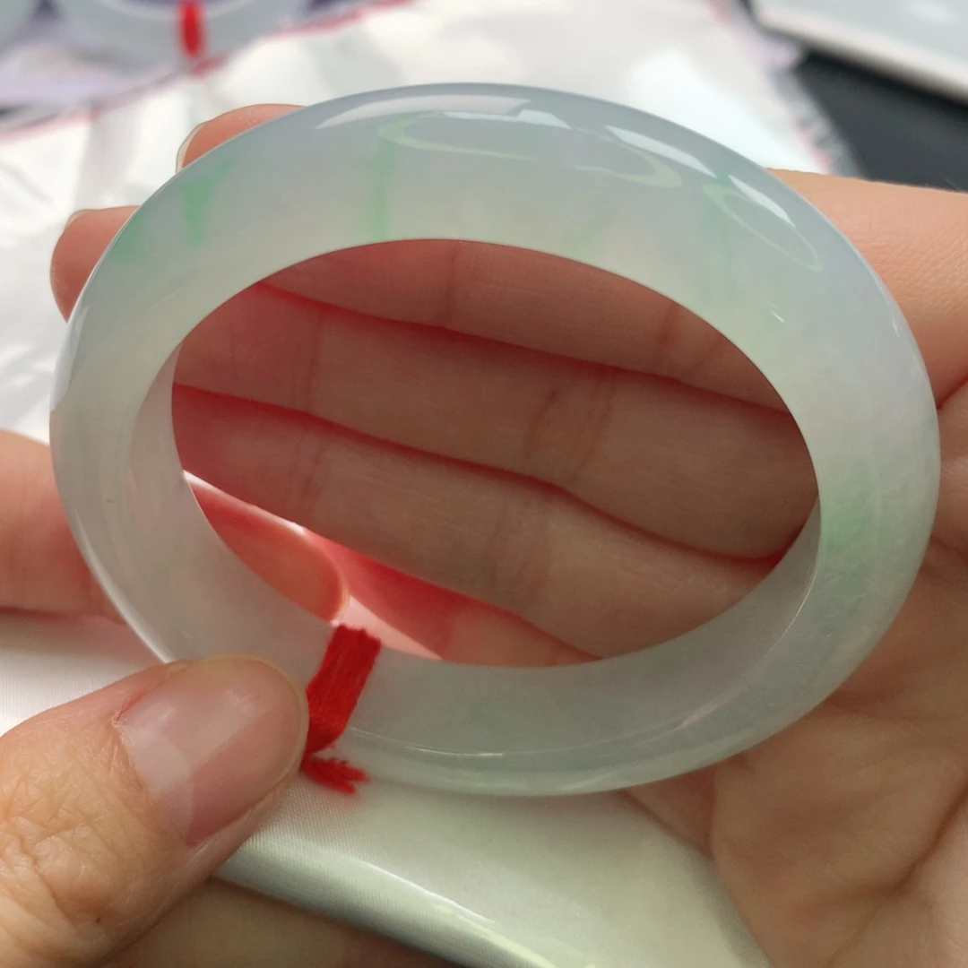 翡翠手镯未镶嵌53贵妃