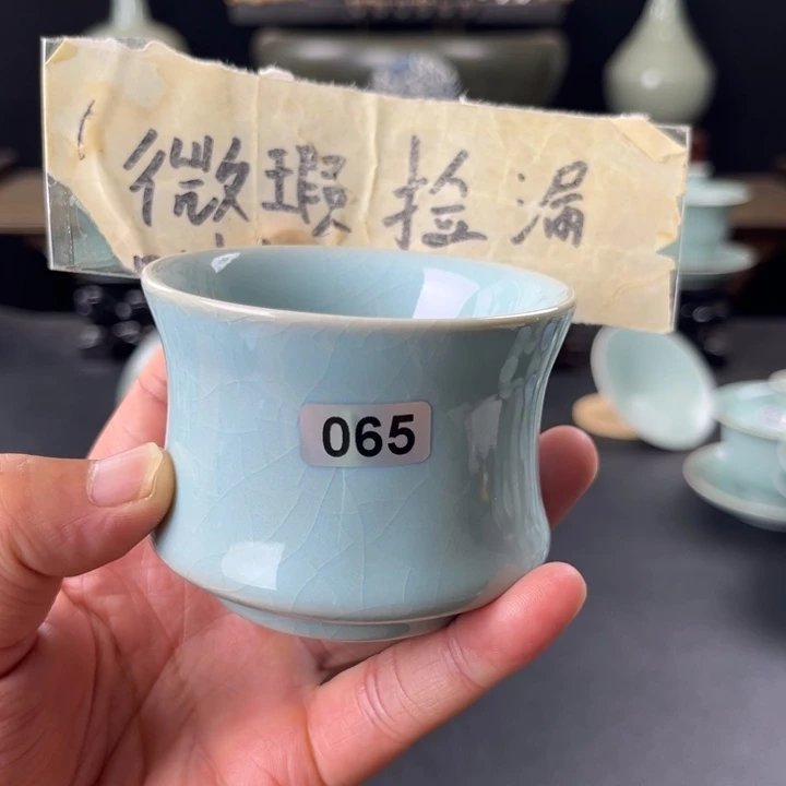 瓷片天青釉束腰杯065号微瑕捡漏
